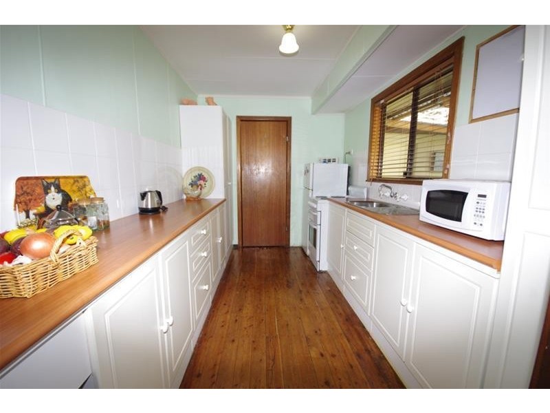 26 Lyall Street, Cowra NSW 2794