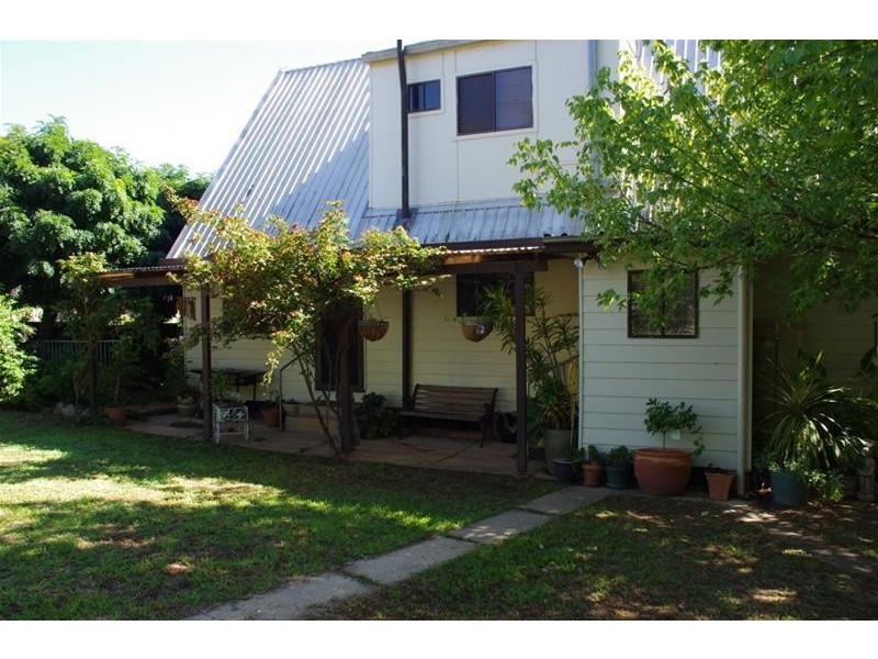 26 Lyall Street, Cowra NSW 2794