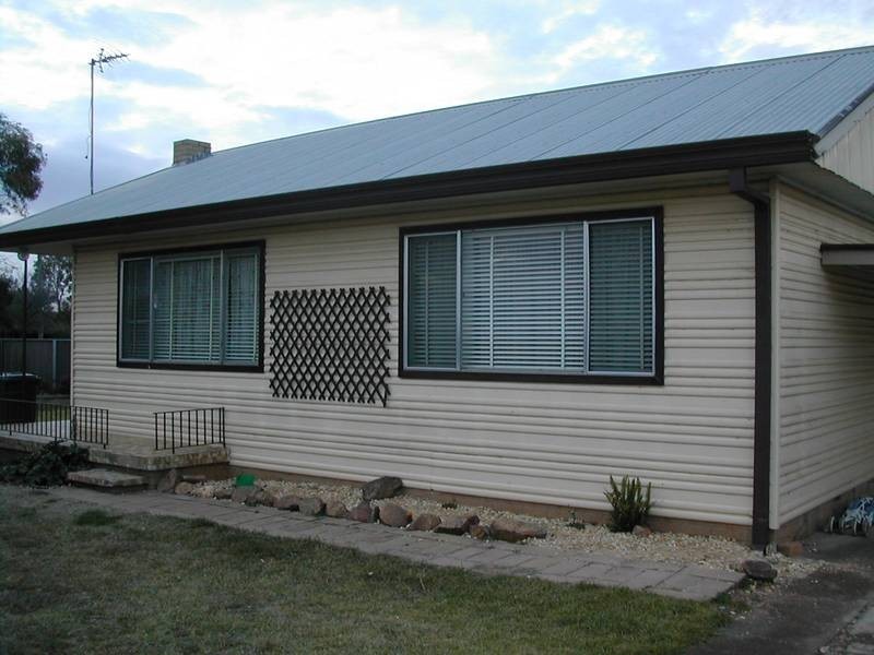 41 Mulyan Street, Cowra NSW 2794