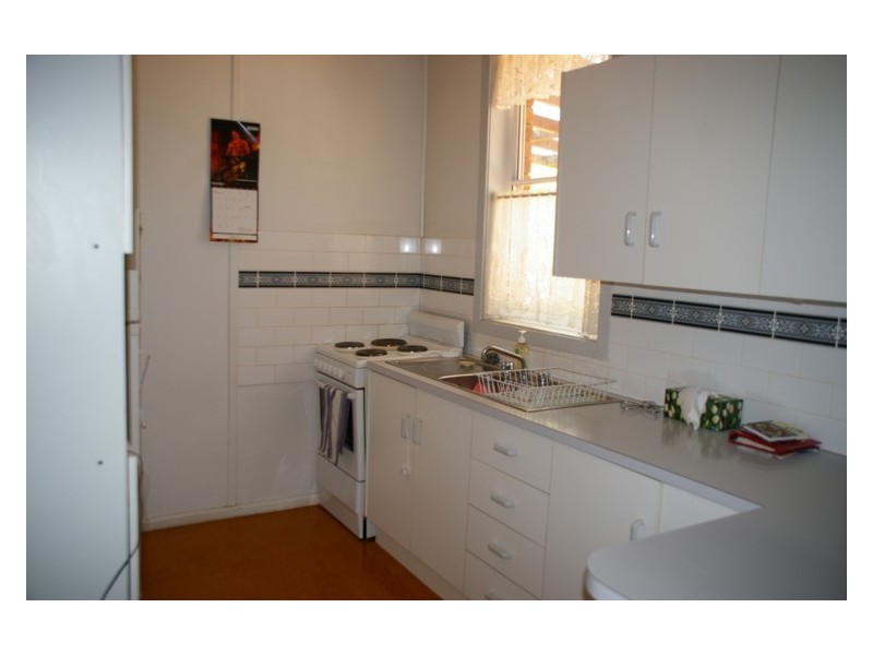 16 Myall Street, Cowra NSW 2794