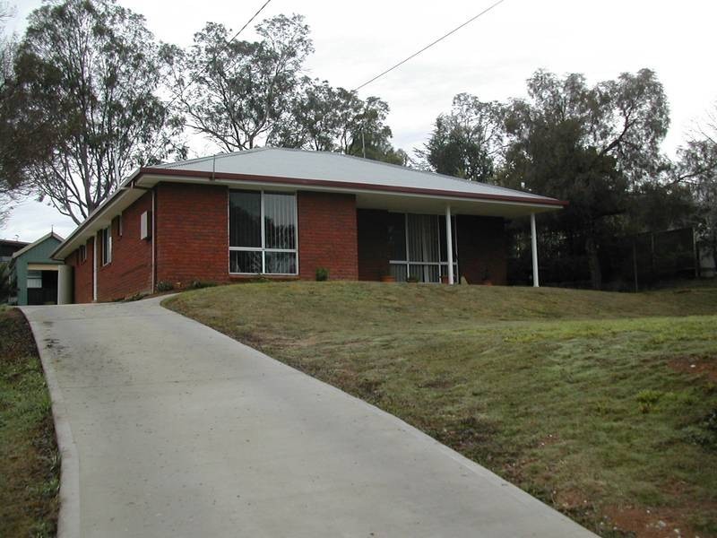3 Flint Lane, Cowra NSW 2794