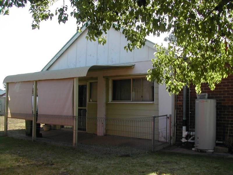 4A Baronga Street, Cowra NSW 2794