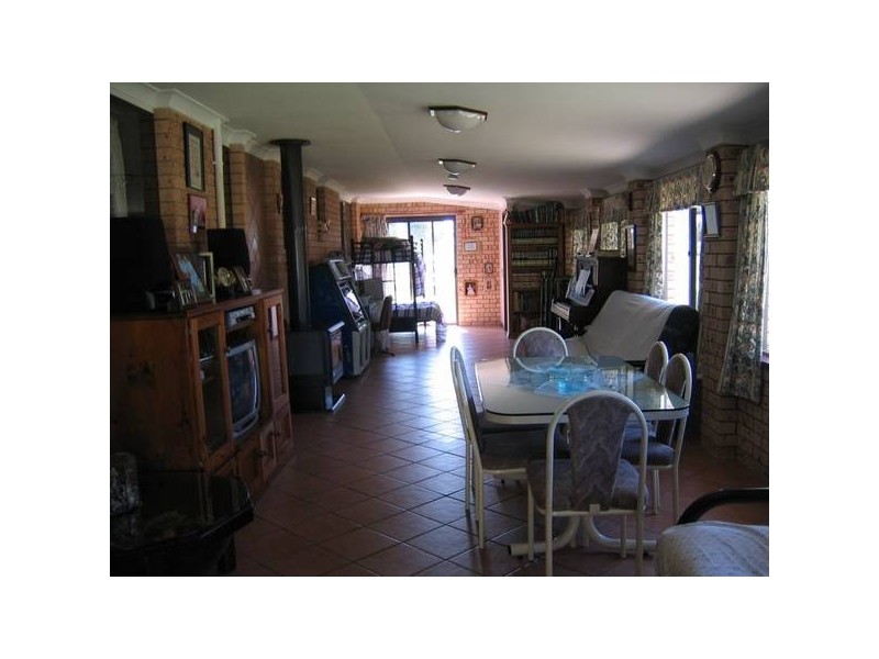 5 West Street, Wattamondara NSW 2794