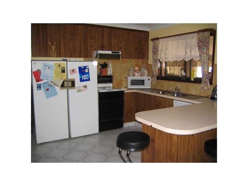 5 West Street, Wattamondara NSW 2794