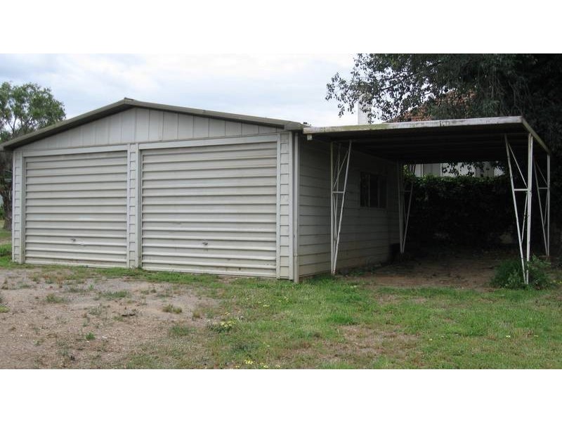 4 Shelley Street, Cowra NSW 2794