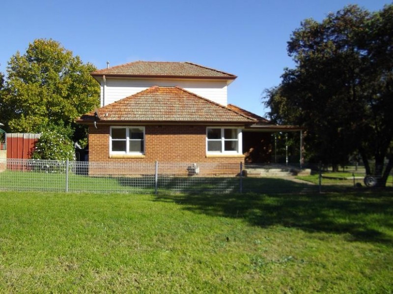 31 Eulo Street, Cowra NSW 2794