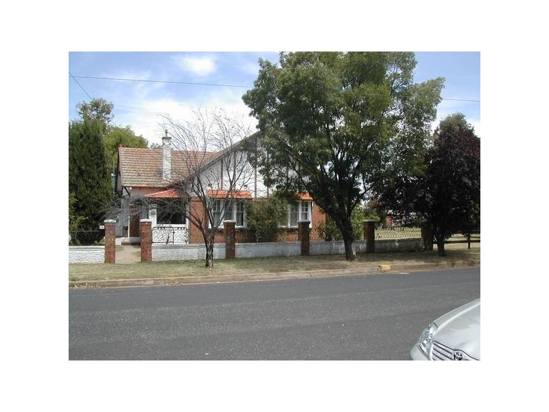 4 Shelley, Cowra NSW 2794
