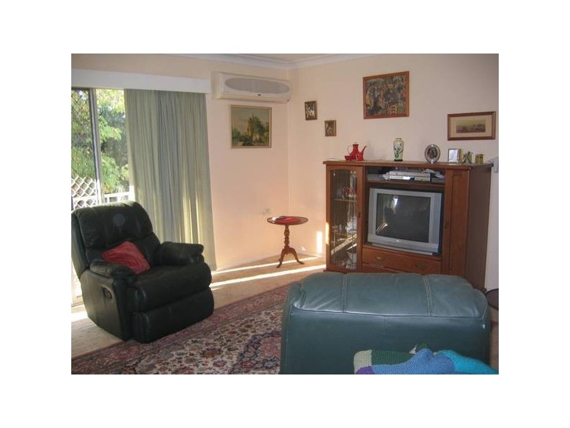 18 Henderson Street, Cowra NSW 2794