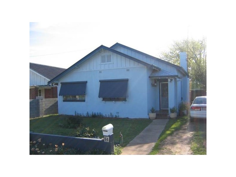 14 Vaux Lane, Cowra NSW 2794