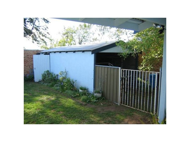 14 Vaux Lane, Cowra NSW 2794