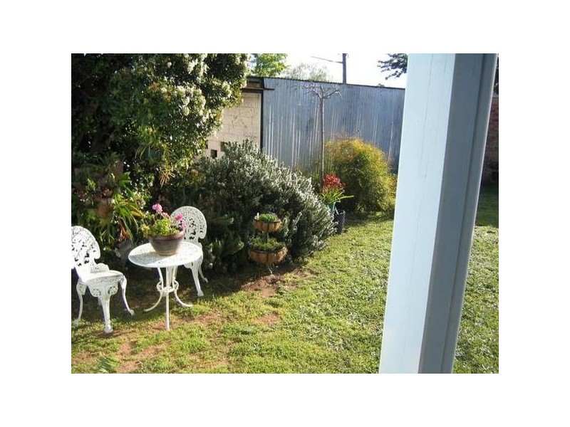 14 Vaux Lane, Cowra NSW 2794