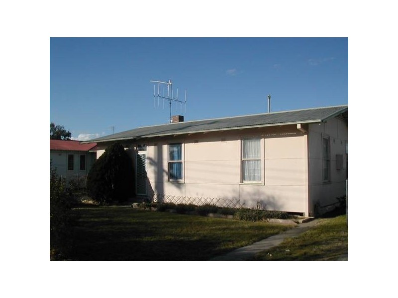 31 Fitzroy Avenue, Cowra NSW 2794