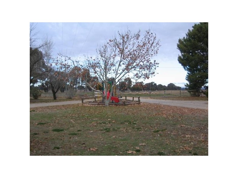 68 Gem Road, Cowra NSW 2794