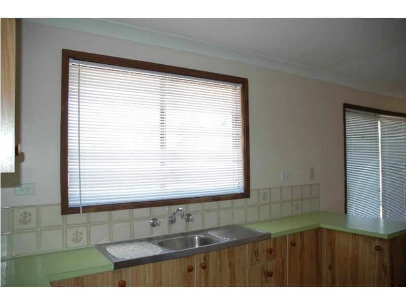 15 Logan Street, Cowra NSW 2794