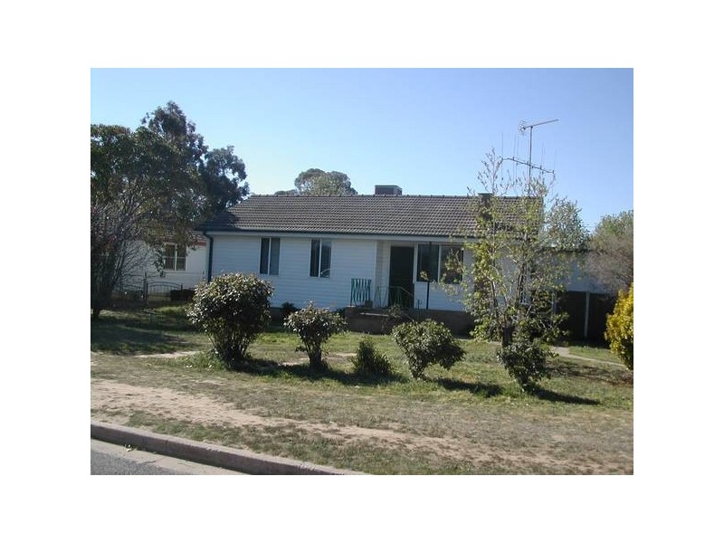 28 Logan Street, Cowra NSW 2794