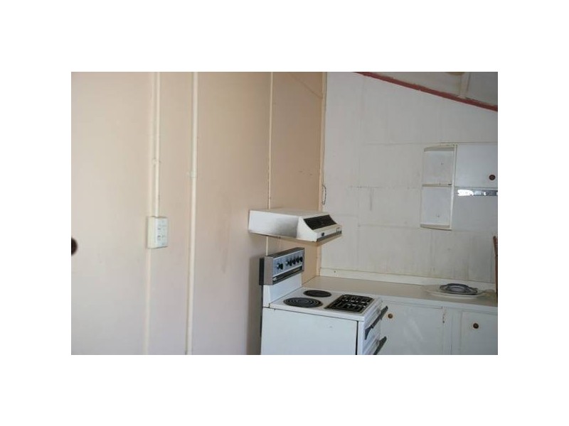 9 Waugoola Street, Woodstock NSW 2793