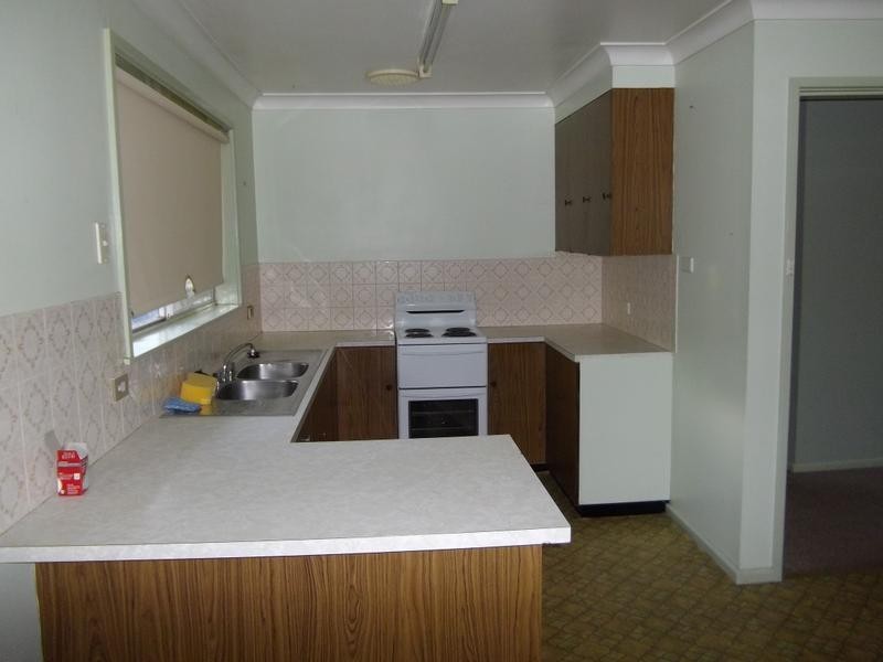 3 Coolabah Crescent, Cowra NSW 2794