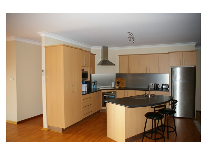 59 Vernon Drive, Cowra NSW 2794