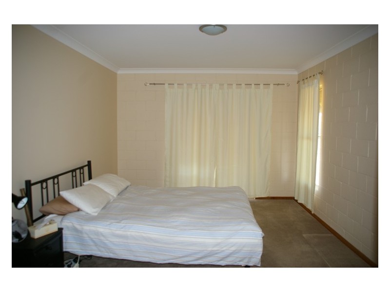 59 Vernon Drive, Cowra NSW 2794