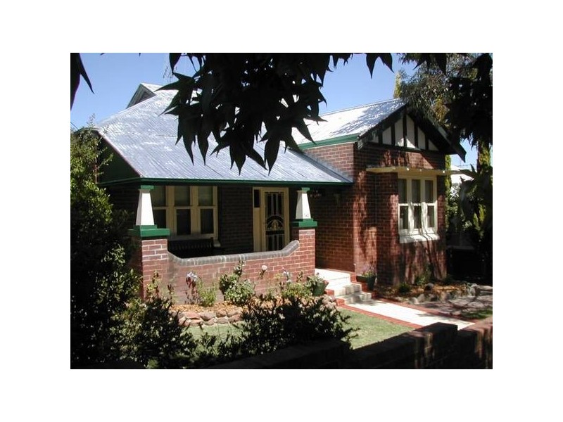 141 Fitzroy Street, Cowra NSW 2794