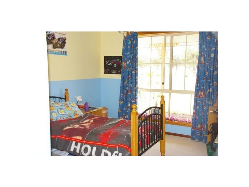 River Park Road, Cowra NSW 2794