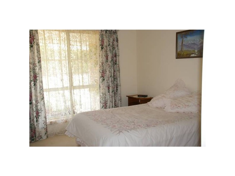 River Park Road, Cowra NSW 2794