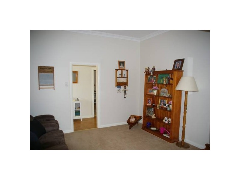 28 Parkes Street, Cowra NSW 2794
