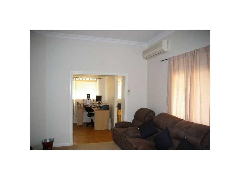 28 Parkes Street, Cowra NSW 2794