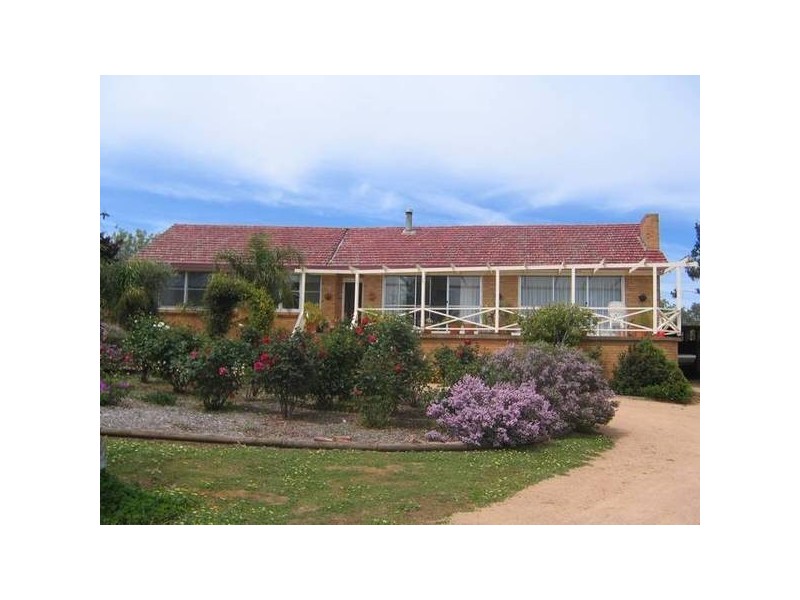 2 Kangaroo Flat Road, Cowra NSW 2794