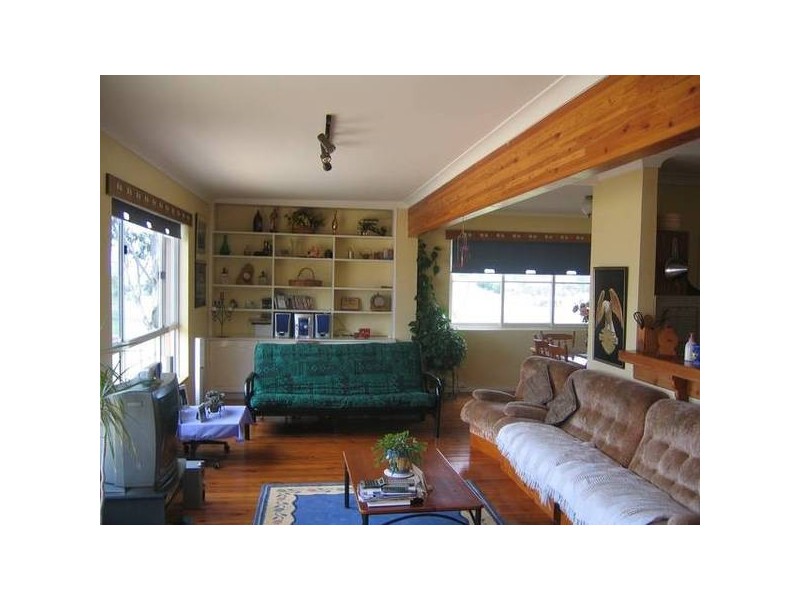 2 Kangaroo Flat Road, Cowra NSW 2794