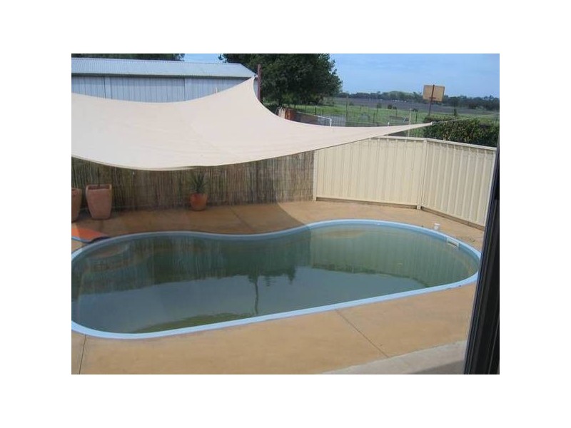 2 Kangaroo Flat Road, Cowra NSW 2794