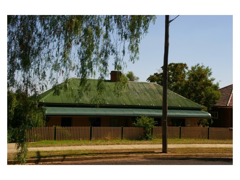 53 Liverpool Street, Cowra NSW 2794