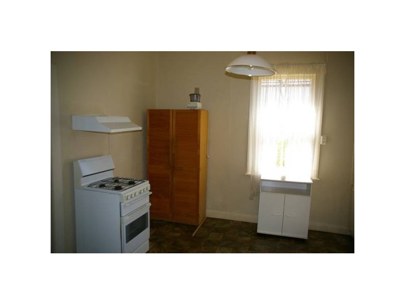 32 Lynch Street, Cowra NSW 2794