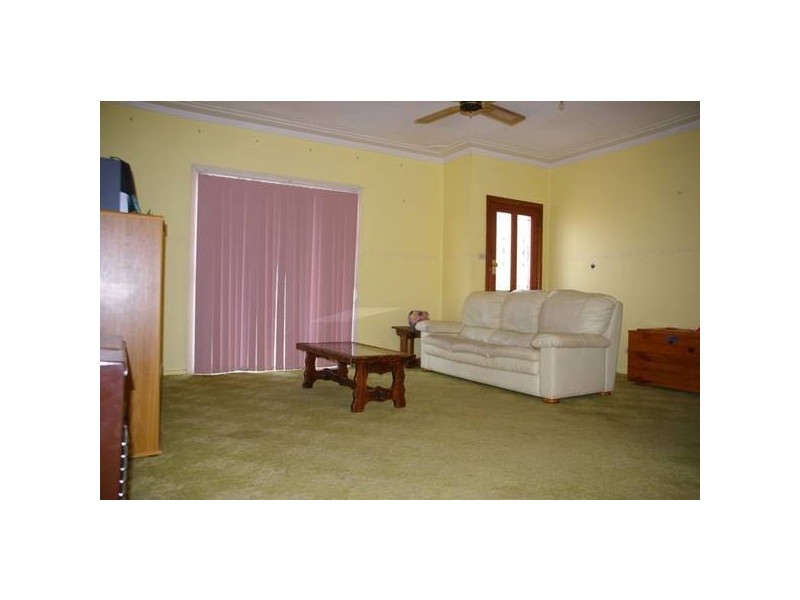 47 Grenfell Road, Cowra NSW 2794