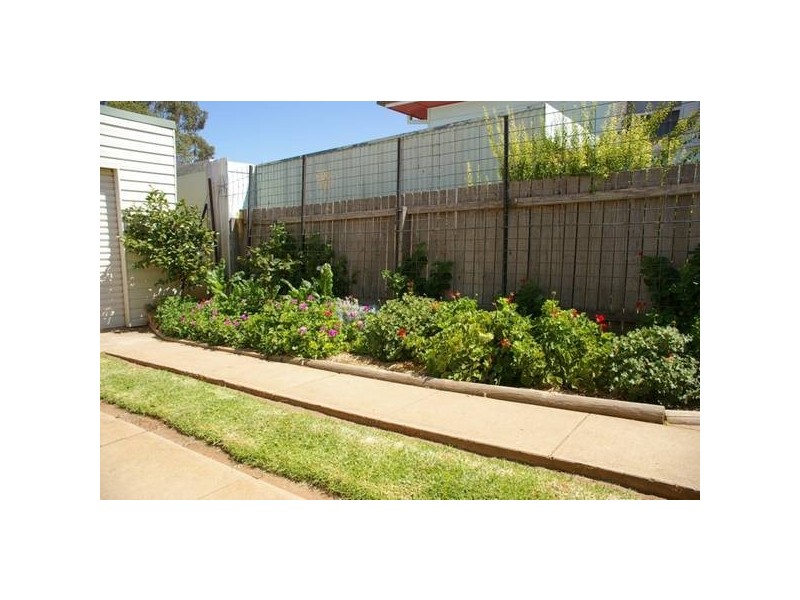 18 Wellington Street, Cowra NSW 2794