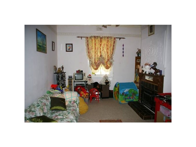 38 Liverpool Street, Cowra NSW 2794