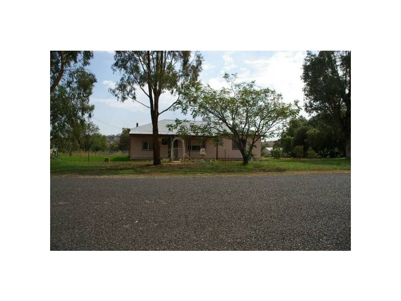 18-20 Belmore Street, Woodstock, Cowra NSW 2794