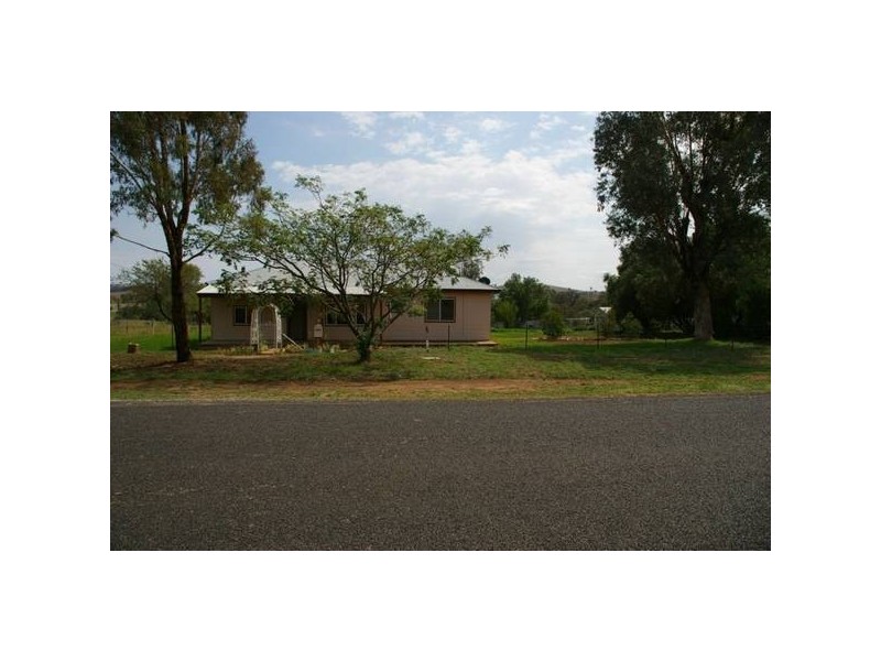 18-20 Belmore Street, Woodstock, Cowra NSW 2794