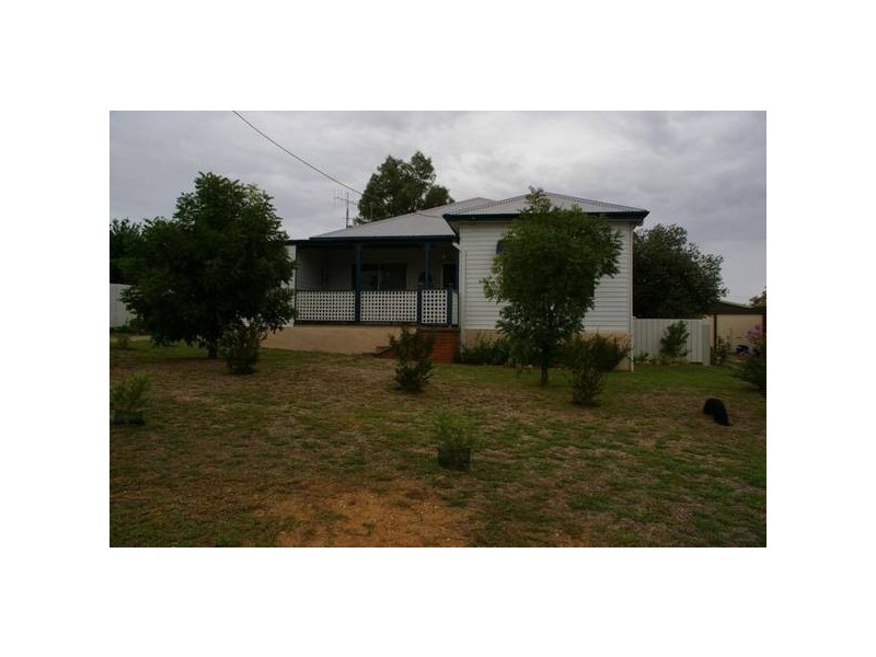 43 Watt Street, Cowra NSW 2794