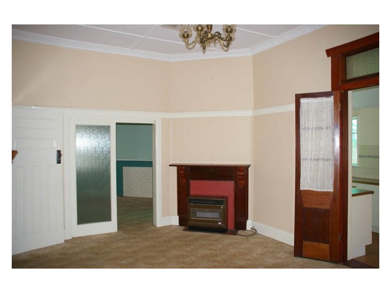 15 Brougham Street, Cowra NSW 2794
