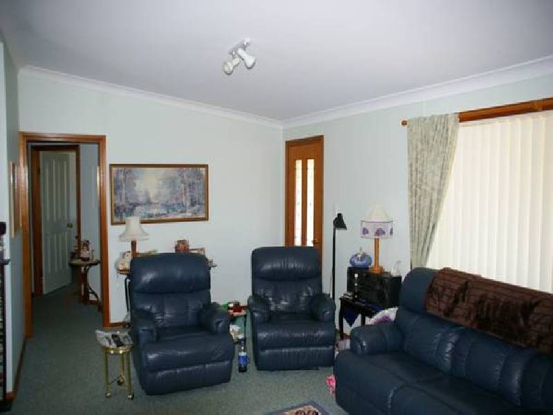 30-32 Robinson Street, Woodstock NSW 2793