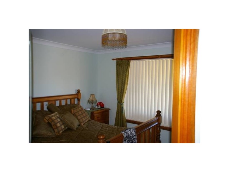 30-32 Robinson Street, Woodstock NSW 2793