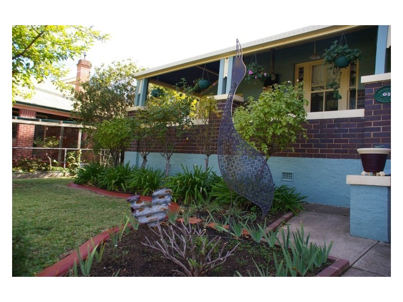 18 Keswick Street, Cowra NSW 2794