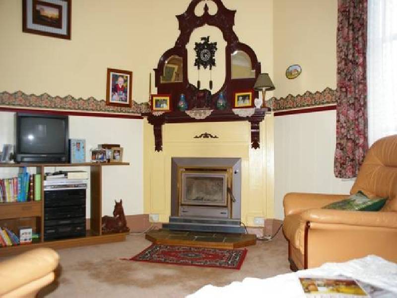 2 Parkes Street, Cowra NSW 2794