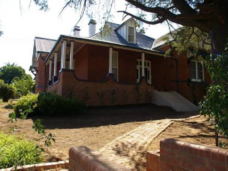 22 Keswick Street, Cowra NSW 2794