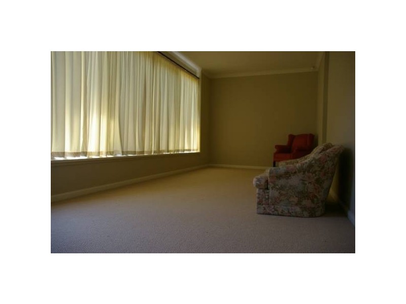 22 Keswick Street, Cowra NSW 2794
