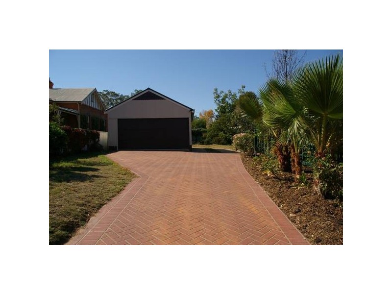 22 Keswick Street, Cowra NSW 2794