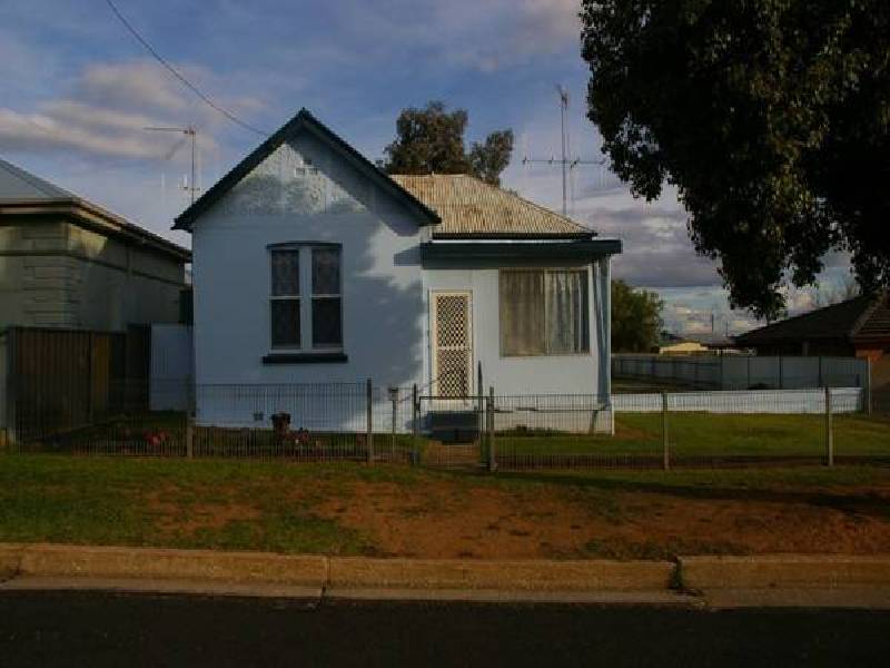 3 Waugoola Street, Cowra NSW 2794