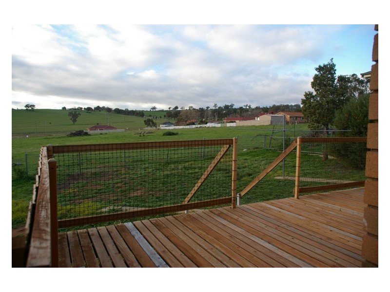 A & B/28 Wollowra Street, Cowra NSW 2794