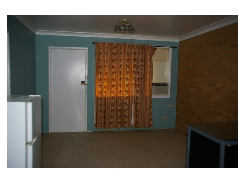 A & B/28 Wollowra Street, Cowra NSW 2794